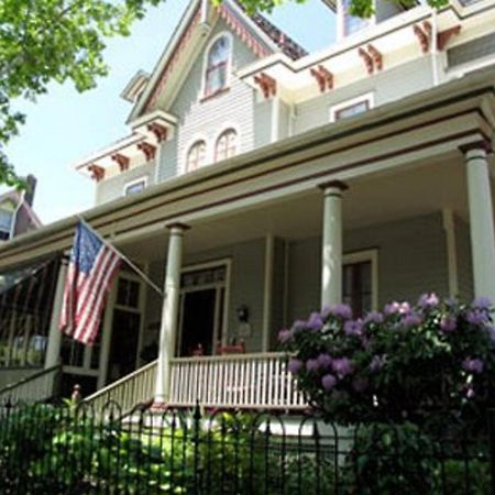 The Bacchus Inn Bed & Breakfast Cape May Ngoại thất bức ảnh