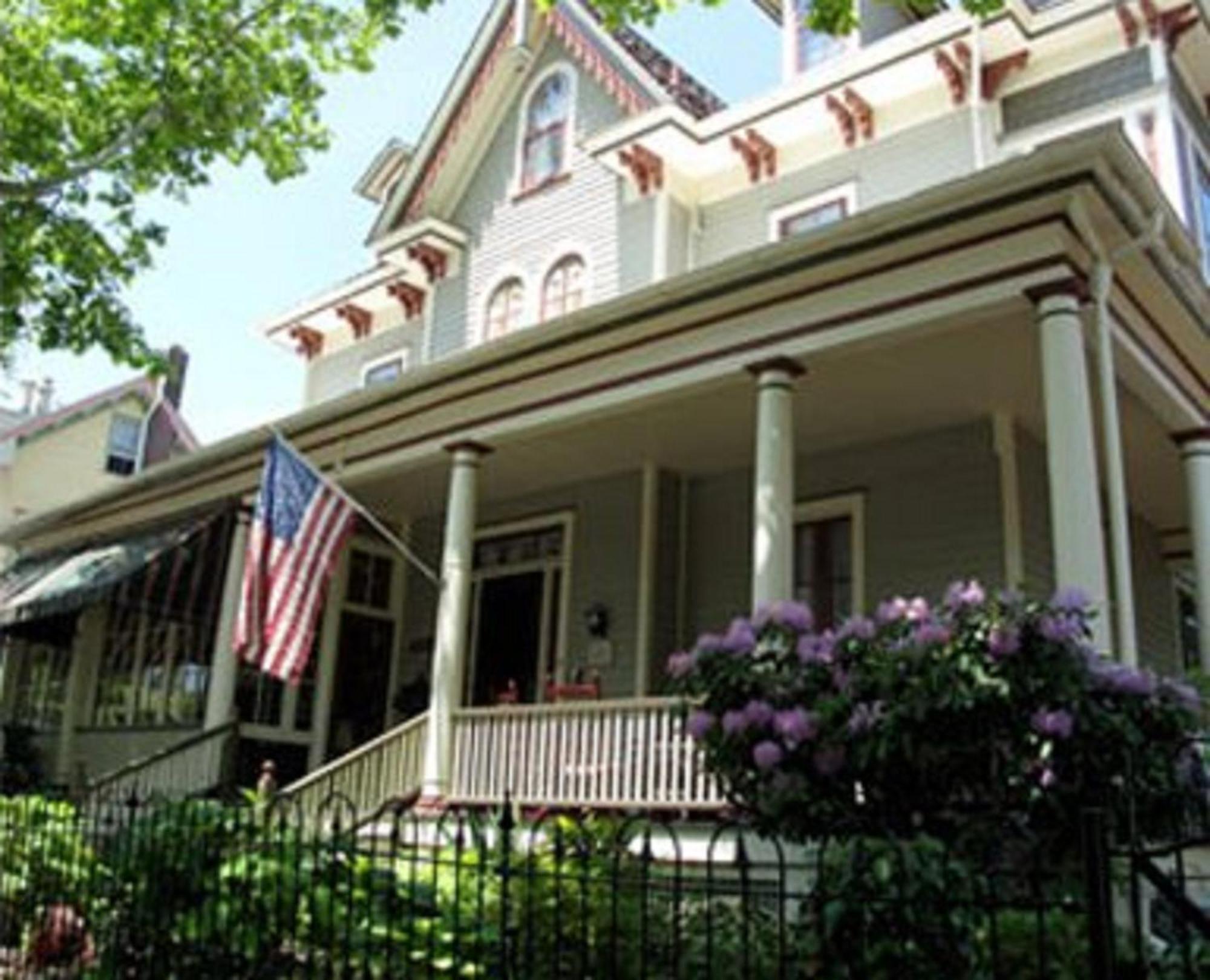 The Bacchus Inn Bed & Breakfast Cape May Ngoại thất bức ảnh